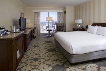 Hilton New Orleans Riverside
