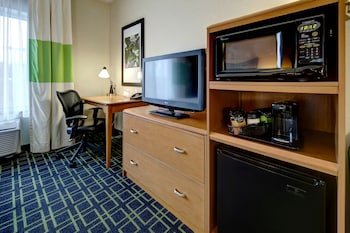 Fairfield Inn & Suites Harrisburg West