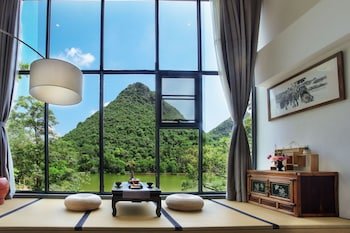 Guilin Heshe Holiday Hotel