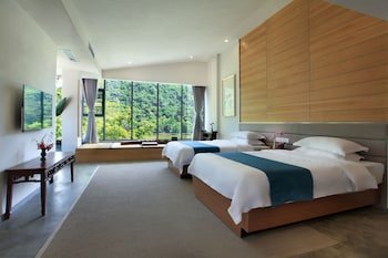 Guilin Heshe Holiday Hotel