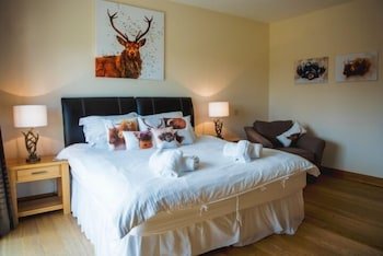 Clovenstone Lodges