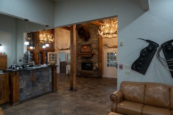 Lone Star Lodge and Marina