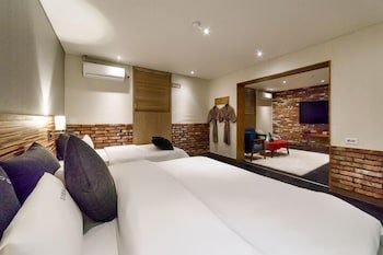 Soma Hotel