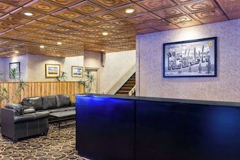 Super 8 by Wyndham Fallon