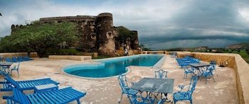 Neemrana - The Hill Fort Kesroli
