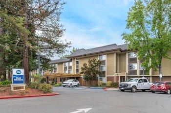 Best Western John Muir Inn