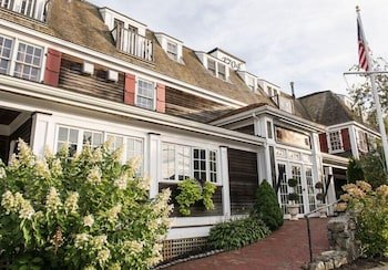 Red Lion Inn 1704
