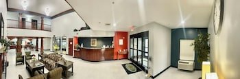 Grand Vista Hotel & Suites