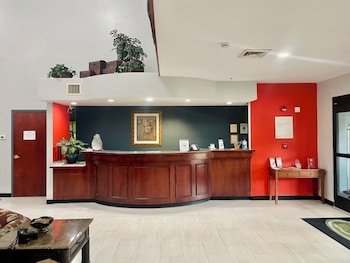 Grand Vista Hotel & Suites
