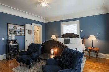 Offutt Manor