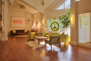 Ashland Hills Hotel & Suites