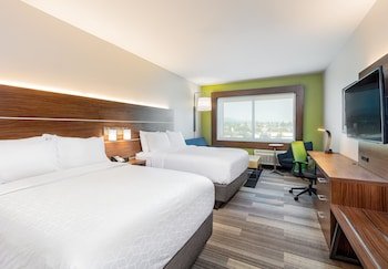 Holiday Inn Express & Suites Moreno Valley Riverside