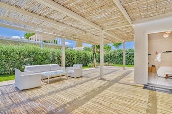 Beach Club 93