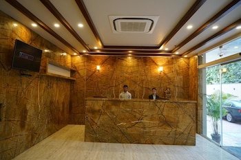Hyphen Ujjwal Premier Hotel