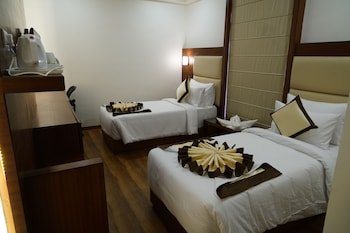 Hyphen Ujjwal Premier Hotel