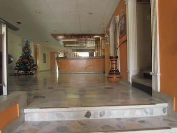 Hotel Dinastia Real