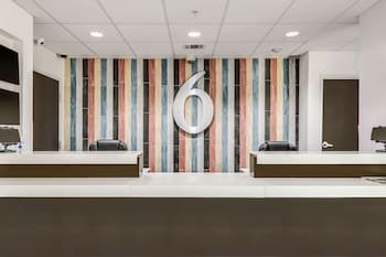 Motel 6 Cleburne