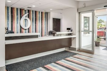 Motel 6 Cleburne