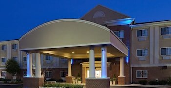 Holiday Inn Express & Suites Defiance