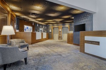 Best Western Premier Chateau Granville Hotel & Suites & Conference Centre