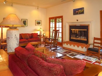 Topanga Canyon Inn Bed & Breakfast