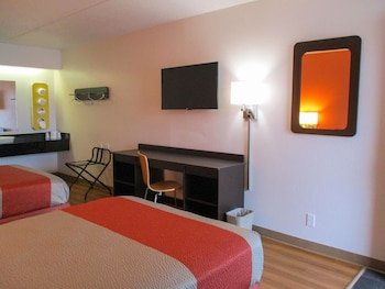Motel 6 Memphis, TN – Downtown