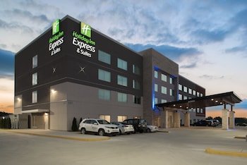 Holiday Inn Express & Suites Kingdom City