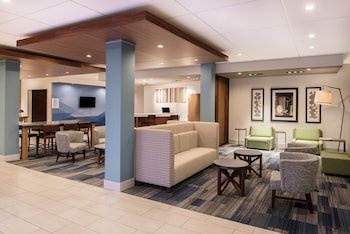 Holiday Inn Express & Suites Kingdom City