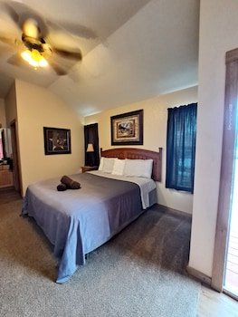 Texas Star Lodges