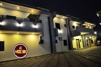 Moz One Executive Guest Rooms Hombori