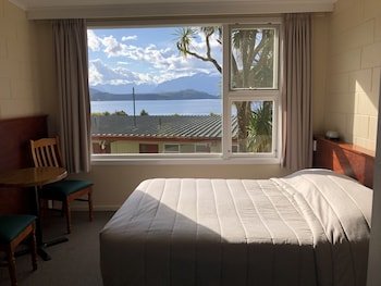 Manapouri Lakeview Motor Inn