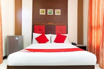 Monclaire Suites By OYO Rooms