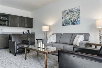 Silver Creek Hotel