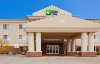 Holiday Inn Express Hotel & Suites Yankton