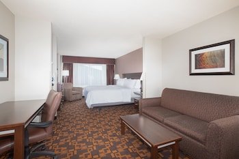 Holiday Inn Express Hotel & Suites Yankton