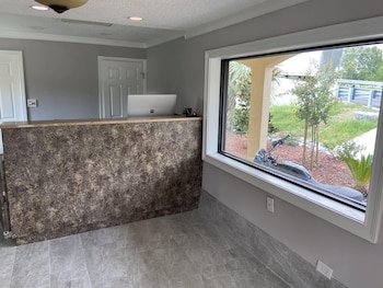 Savannah Inn and Suites