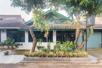 Rumah Enin by OYO Rooms