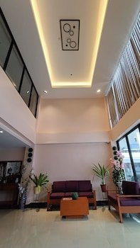 Grand Emilia Hotel