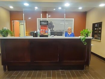 Hampton Inn & Suites Jamestown, ND