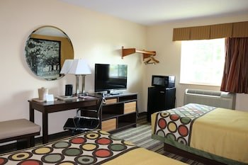 Super 8 by Wyndham Latham/Albany Airport
