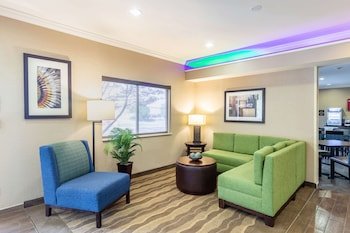Comfort Inn South Tulsa - Woodland Hills