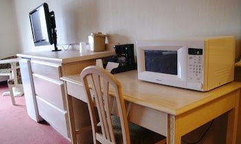 Meadow Court Inn