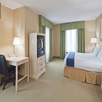 Holiday Inn Express & Suites Memphis Southwind