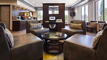 Best Western Plus North Houston Inn & Suites