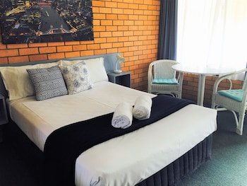 Bosuns Inn Motel