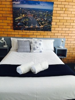Bosuns Inn Motel