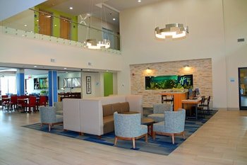 Holiday Inn Express & Suites South Padre Island