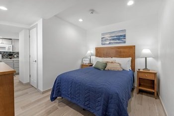 Extended Stay Gun Barrel City