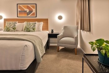 Best Western Newmarket Inn & Suites