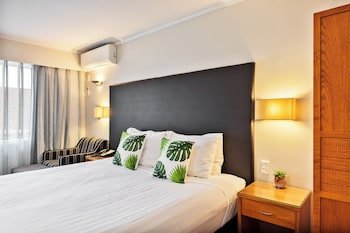 Best Western Newmarket Inn & Suites